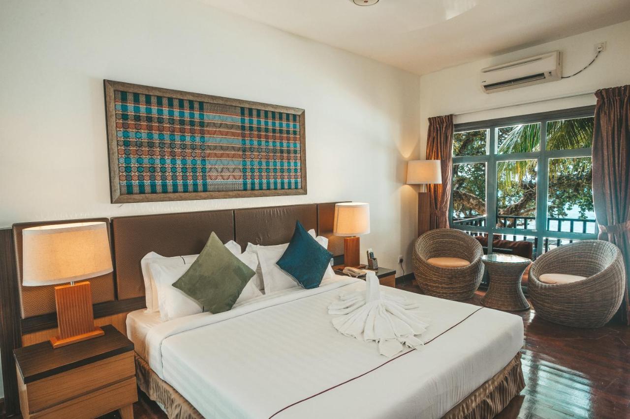 Tunamaya Beach & Spa Resort Tioman Island Kampong Mukut Ngoại thất bức ảnh