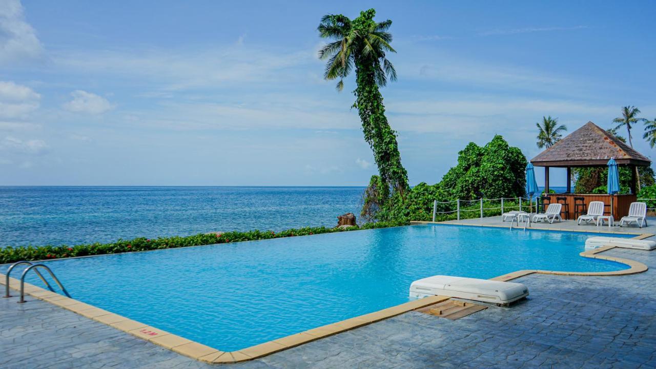 Tunamaya Beach & Spa Resort Tioman Island Kampong Mukut Ngoại thất bức ảnh