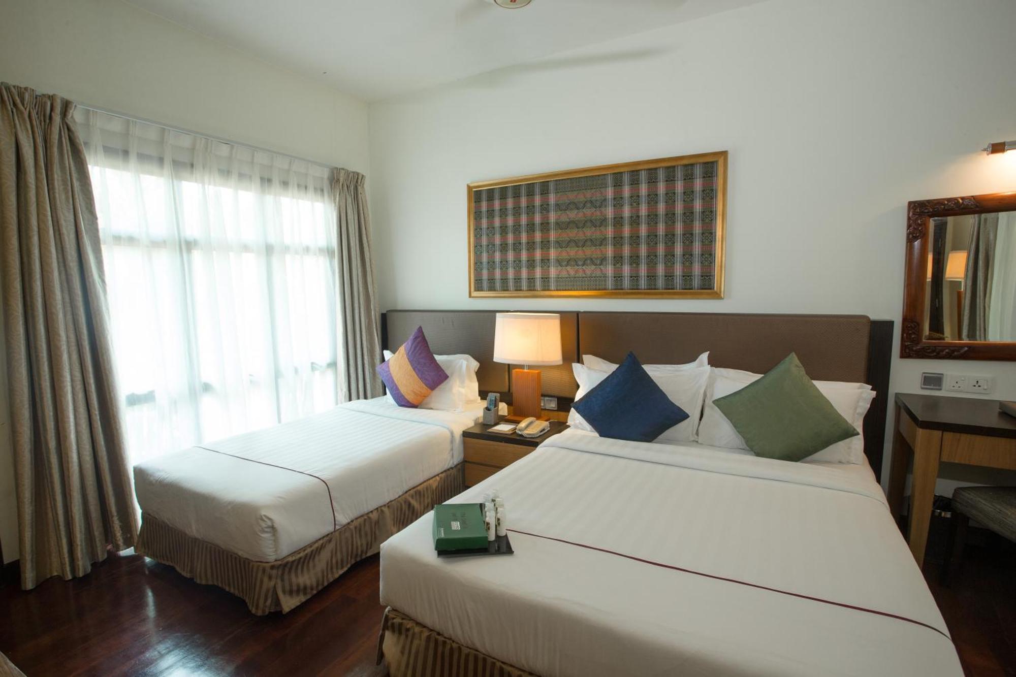 Tunamaya Beach & Spa Resort Tioman Island Kampong Mukut Ngoại thất bức ảnh